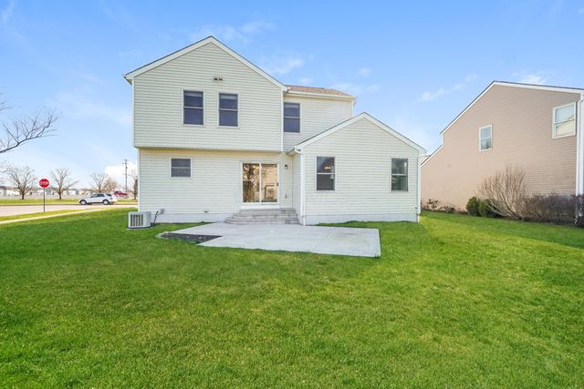 302 Triple Crown Way, Marysville, OH 43040