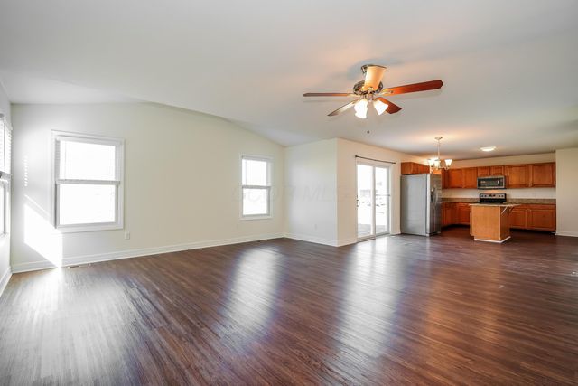 302 Triple Crown Way, Marysville, OH 43040