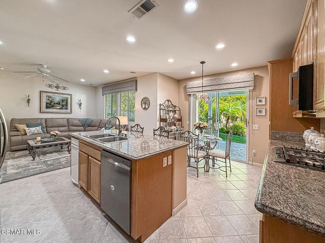 246 Via Felicia, Newbury Park, CA 91320