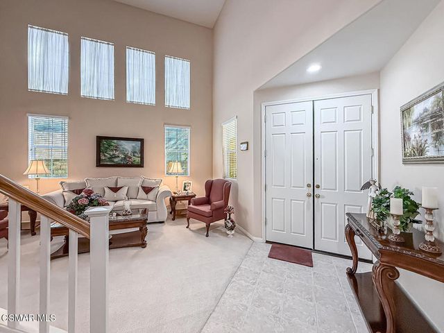 246 Via Felicia, Newbury Park, CA 91320