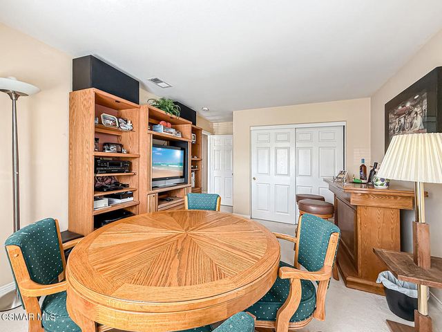 246 Via Felicia, Newbury Park, CA 91320