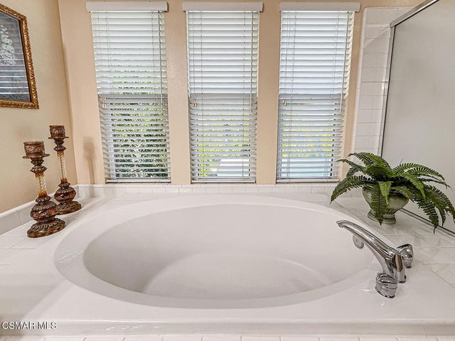 246 Via Felicia, Newbury Park, CA 91320