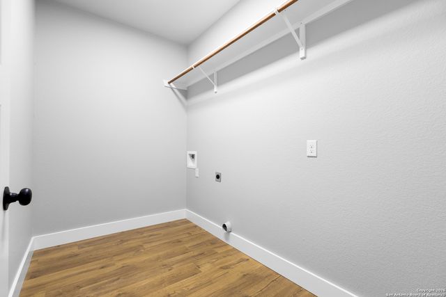 181 Deerwood Circle, Bandera, TX 78003