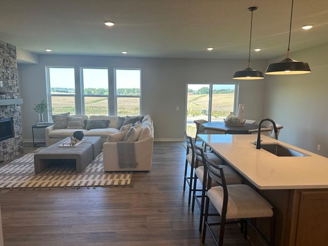 19361 Everfield Avenue, Farmington, MN 55024