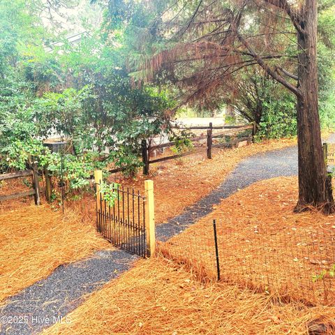 820 N Bennett Street, Southern Pines, NC 28387