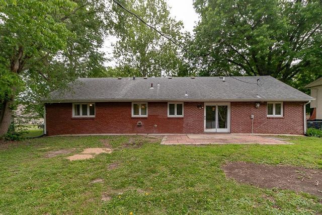 2313 Westchester Road, Lawrence, KS 66049