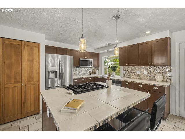5675 Se JENNINGS Ave, Milwaukie, OR 97267