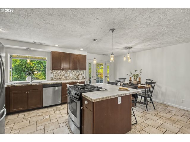 5675 Se JENNINGS Ave, Milwaukie, OR 97267