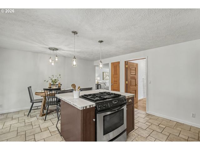 5675 Se JENNINGS Ave, Milwaukie, OR 97267