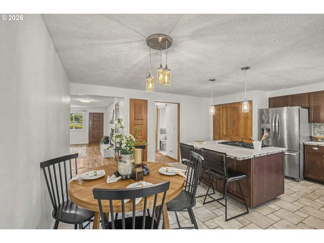 5675 Se JENNINGS Ave, Milwaukie, OR 97267