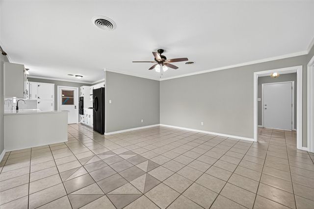 10318 Belfast Road, La Porte, TX 77571