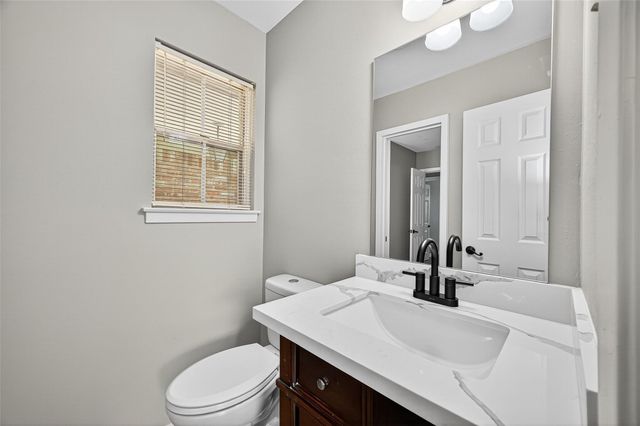 10318 Belfast Road, La Porte, TX 77571