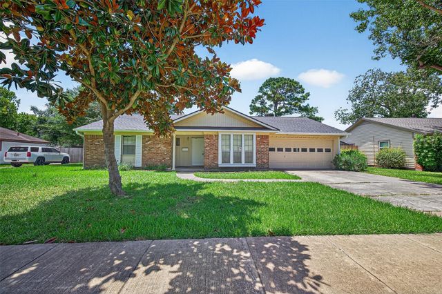 10318 Belfast Road, La Porte, TX 77571
