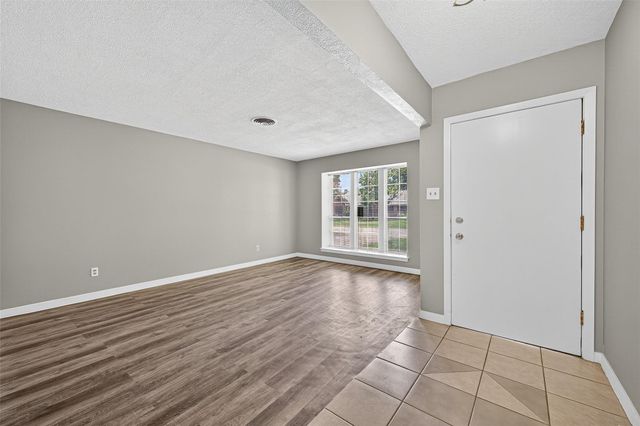 10318 Belfast Road, La Porte, TX 77571