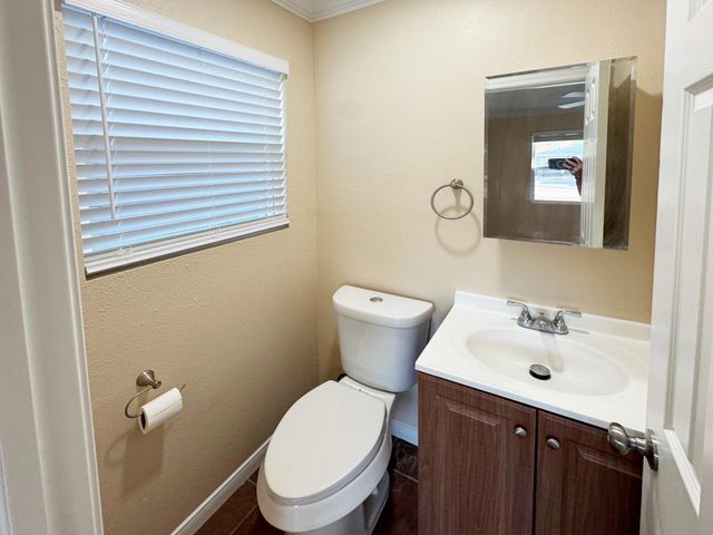 3238 Texas Avenue, Texas City, TX 77590