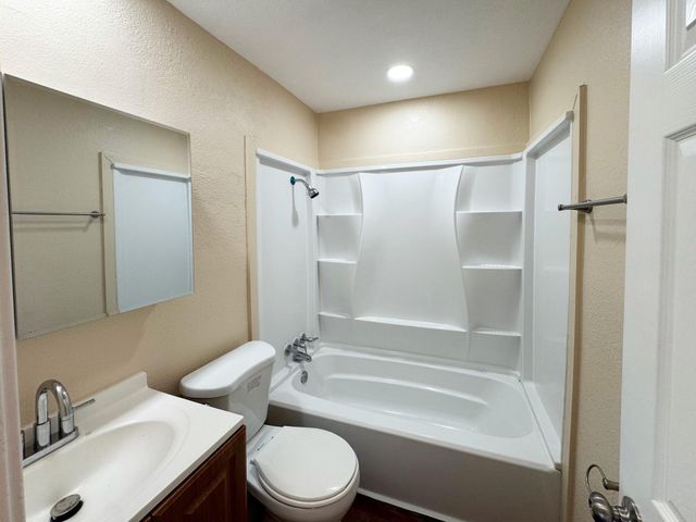 3238 Texas Avenue, Texas City, TX 77590