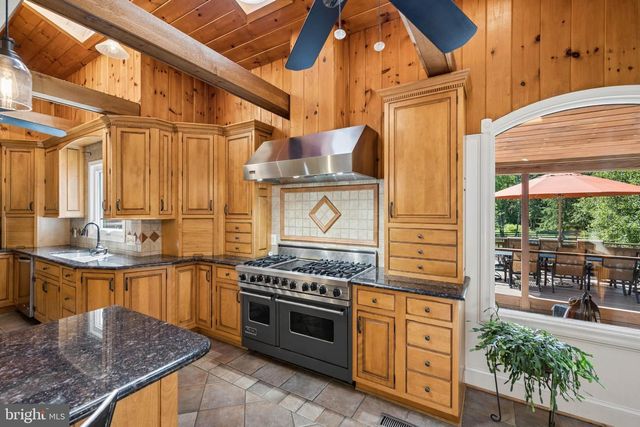 22400 ROLLING HILL LN, Laytonsville, MD 20882
