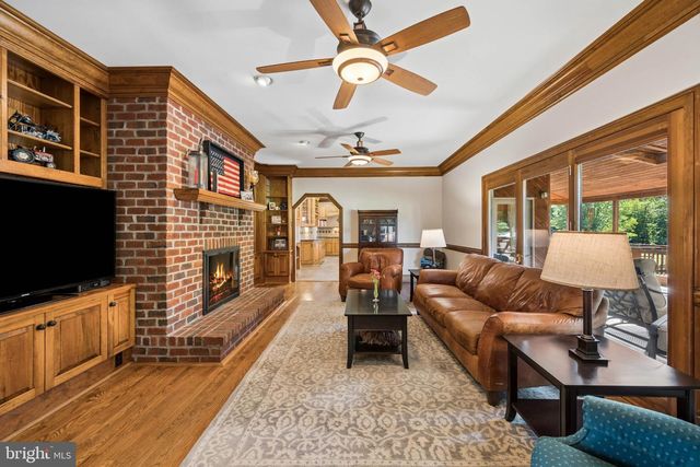 22400 ROLLING HILL LN, Laytonsville, MD 20882