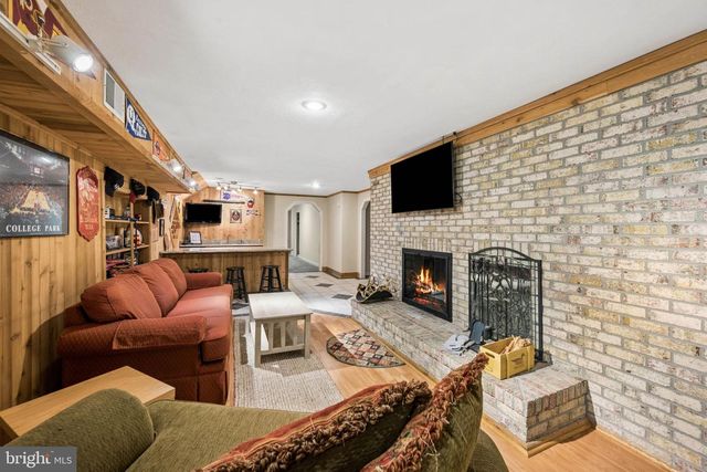 22400 ROLLING HILL LN, Laytonsville, MD 20882