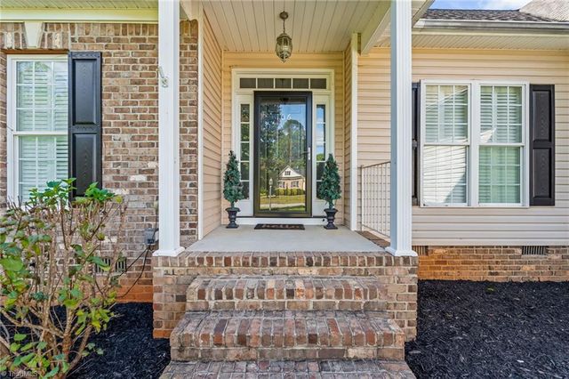 106 Stonegate Court, Reidsville, NC 27320