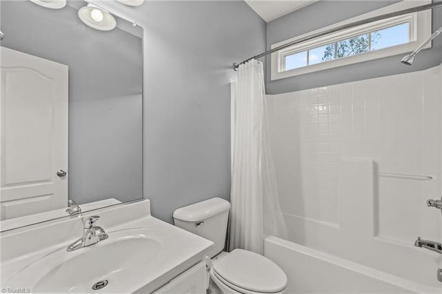 106 Stonegate Court, Reidsville, NC 27320