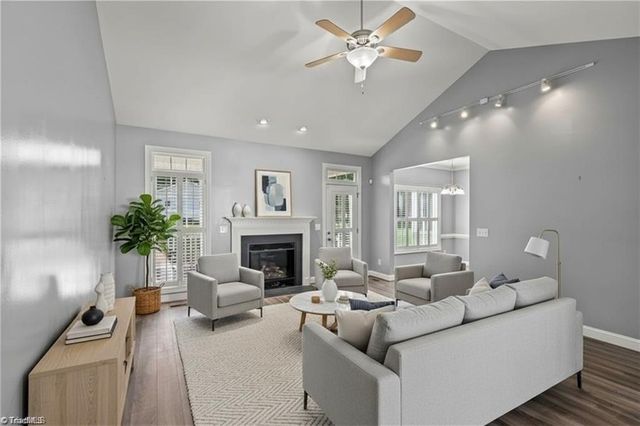 106 Stonegate Court, Reidsville, NC 27320