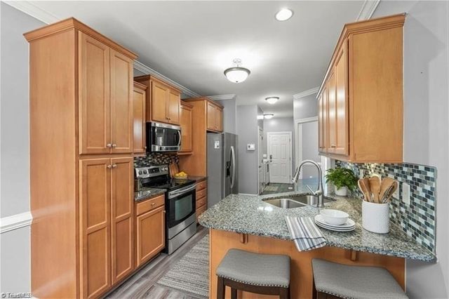 106 Stonegate Court, Reidsville, NC 27320