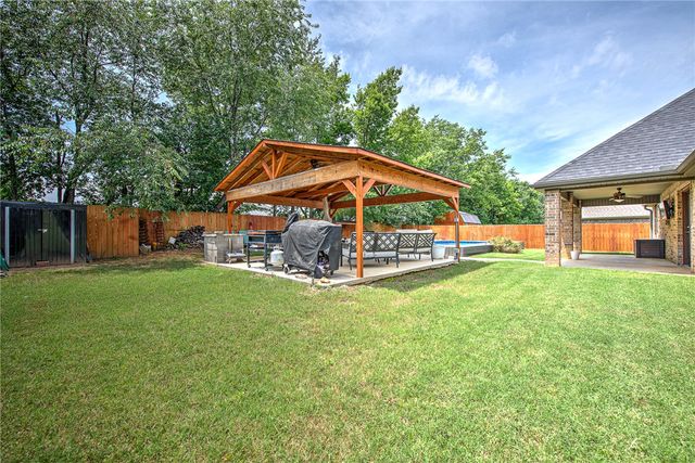 455 Windgate Road, Farmington, AR 72730
