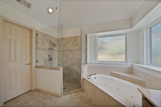 2930 Woodland Hills Drive, Grapevine, TX 76051