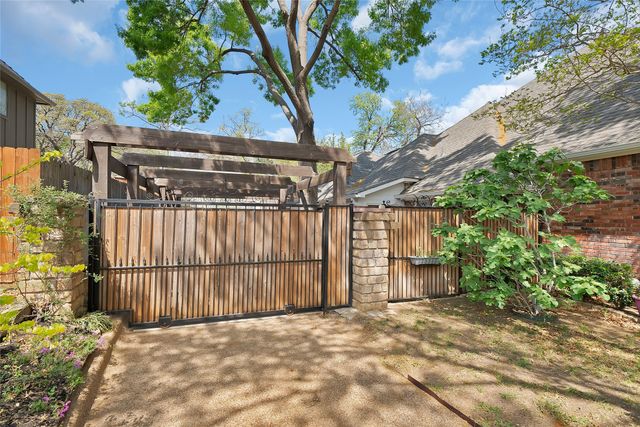 2930 Woodland Hills Drive, Grapevine, TX 76051