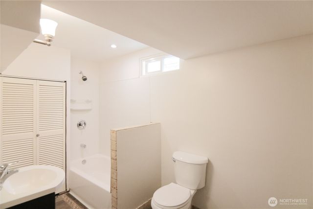 6825 S Lawrence Street, Tacoma, WA 98409