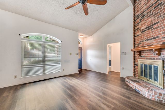 721 Deauville Drive, Fort Worth, TX 76108