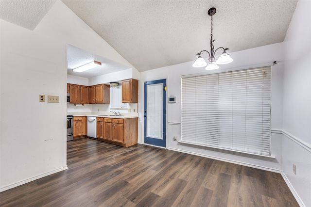 721 Deauville Drive, Fort Worth, TX 76108