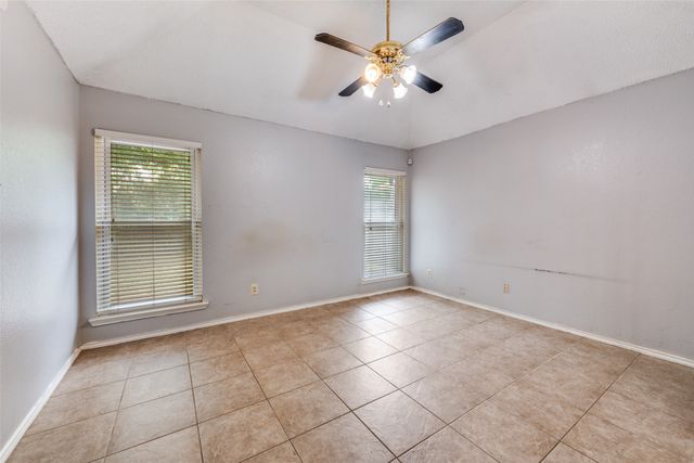 721 Deauville Drive, Fort Worth, TX 76108