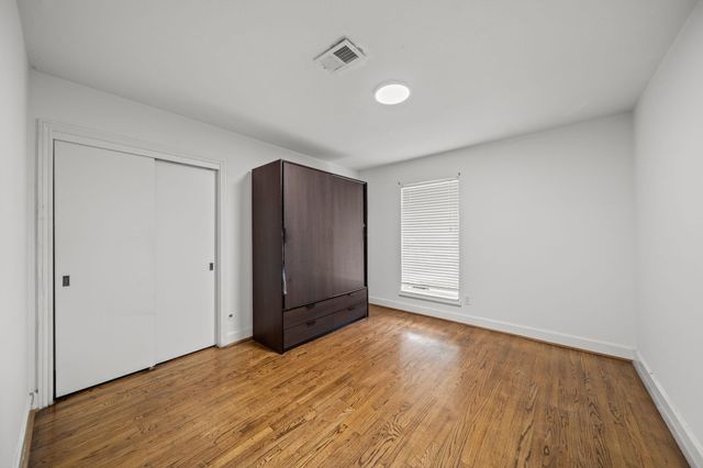 10011 Westview Drive, Houston, TX 77055