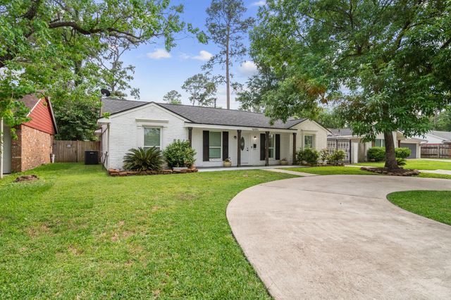 10011 Westview Drive, Houston, TX 77055