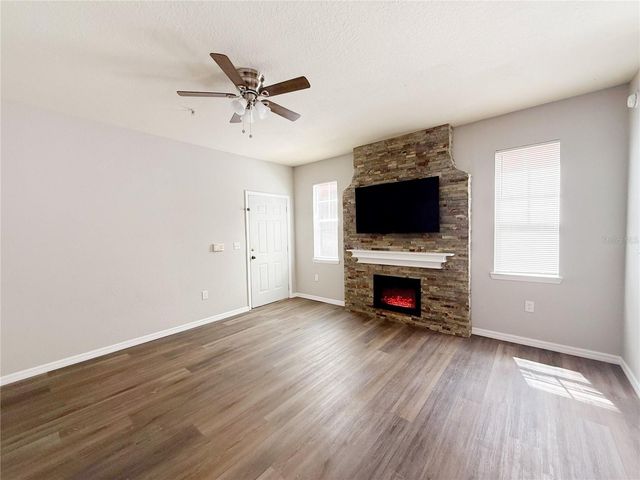 107 VISTA VERDI CIRCLE 213, Lake Mary, FL 32746