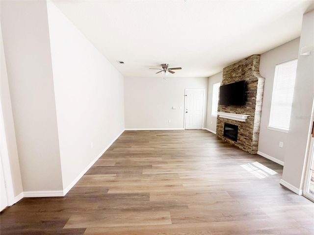 107 VISTA VERDI CIRCLE 213, Lake Mary, FL 32746