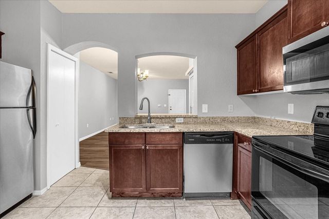 107 VISTA VERDI CIRCLE 213, Lake Mary, FL 32746