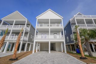 220 16th Ave. S, Surfside Beach, SC 29575