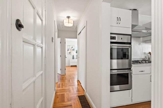 1135 Valencia Way, Pacifica, CA 94044