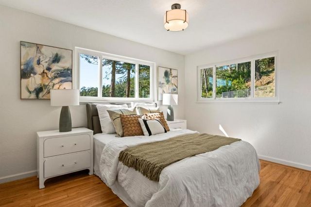 1135 Valencia Way, Pacifica, CA 94044