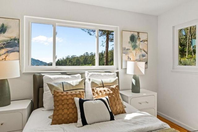 1135 Valencia Way, Pacifica, CA 94044