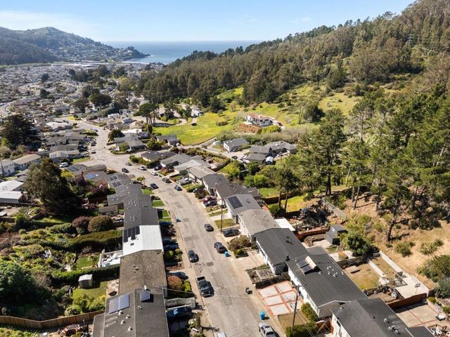 1135 Valencia Way, Pacifica, CA 94044