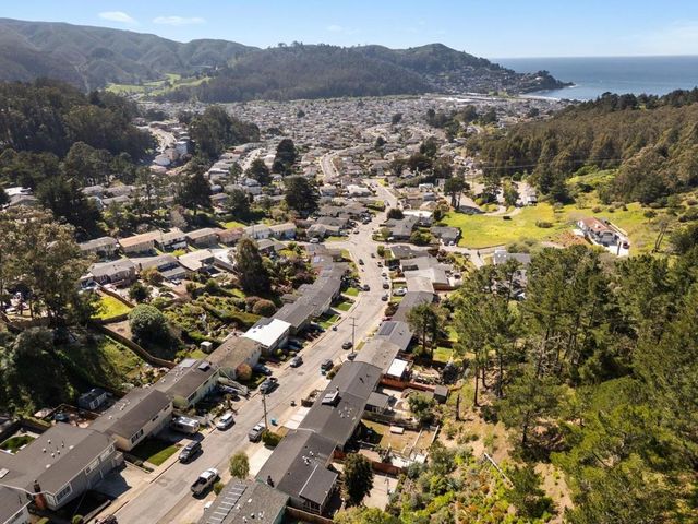 1135 Valencia Way, Pacifica, CA 94044