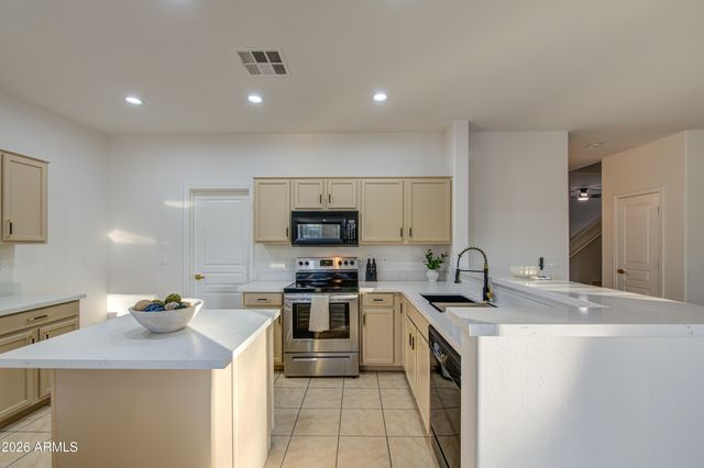 15510 N 169TH Avenue, Surprise, AZ 85388