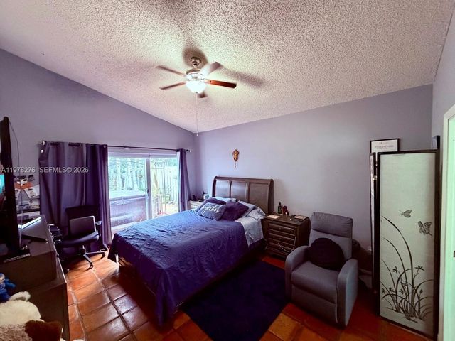 400 Somerset Way, Weston, FL 33326