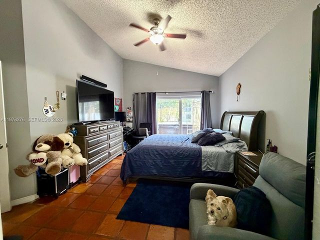 400 Somerset Way, Weston, FL 33326