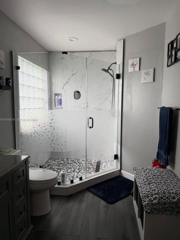 400 Somerset Way, Weston, FL 33326