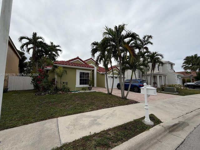 400 Somerset Way, Weston, FL 33326